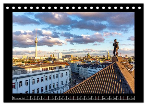 Produktbild: Schornsteinfeger &uuml;ber Berlin - Die Gl&uuml;cksbringer auf den D&auml;chern der Hauptstadt (Tischkalender 2027 DIN A5 quer), CALVENDO Monatskalender
