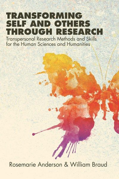 Produktbild: Transforming Self and Others through Research