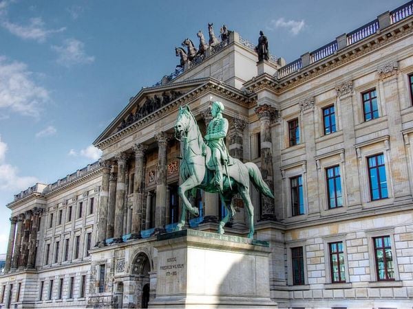 Produktbild: CALVENDO Puzzle Braunschweiger Schlo&szlig; | 1000 Teile Lege-Gr&ouml;&szlig;e 64x48cm Foto-Puzzle f&uuml;r gl&uuml;ckliche Stunden