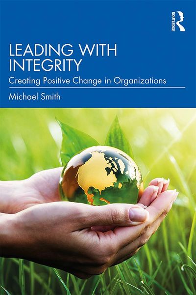 Produktbild: Leading with Integrity