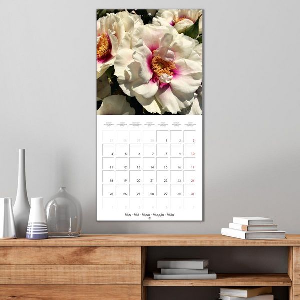 Produktbild: LE PARFUM ENVO&Ucirc;TANT DES ROSES (Calendrier mural carr&eacute; 2026 30x30 cm) Calendrier double avec une page pour vos prises de notes