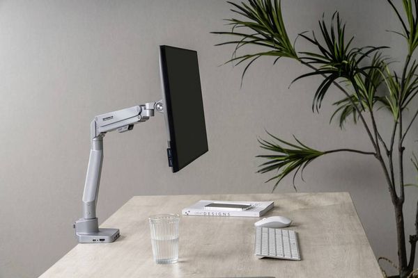 Produktbild: SpeaKa Professional SP-MM-600 Monitor-Tischhalterung 1 Display(s) 43,2cm (17") - 81,3cm (32") Silber Rotierbar, Neigbar