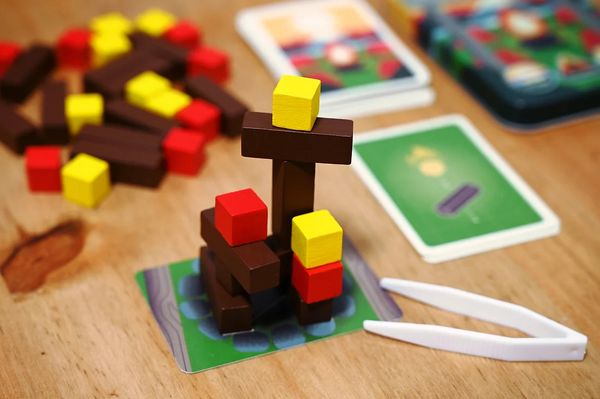 Produktbild: Tinderblox &ndash; am Lagerfeuer &ndash; Geschicklichkeitsspiel (DE)