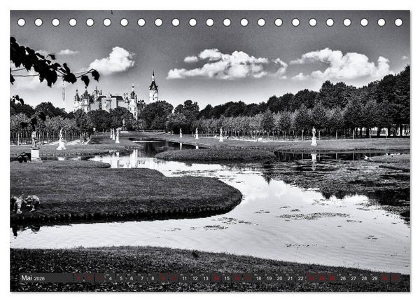 Produktbild: Ein Blick auf Schwerin (Tischkalender 2026 DIN A5 quer), CALVENDO Monatskalender