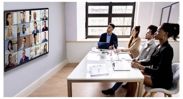 Produktbild: SpeaKa Professional SP-TVM-1400 TV-Wandhalterung 127,0 cm (50") - 254,0 cm (100") Neigbar, Schwenkbar