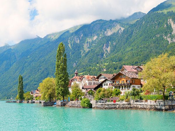 Produktbild: CALVENDO Puzzle Brienz am Brienzersee | 2000 Teile Lege-Gr&ouml;&szlig;e 90x67cm Foto-Puzzle f&uuml;r gl&uuml;ckliche Stunden