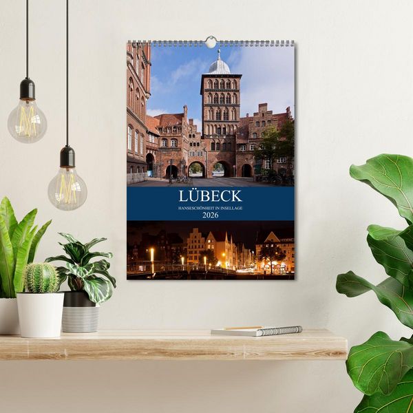 Produktbild: L&uuml;beck - Hansesch&ouml;nheit in Insellage (Wandkalender 2026 DIN A3 hoch), CALVENDO Monatskalender