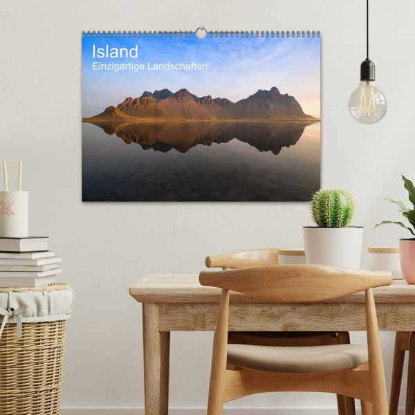 Produktbild: Island - einzigartige Landschaften (Wandkalender 2026 DIN A3 quer), CALVENDO Monatskalender