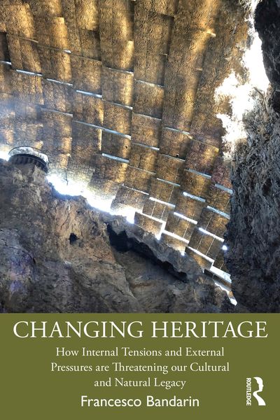 Produktbild: Changing Heritage