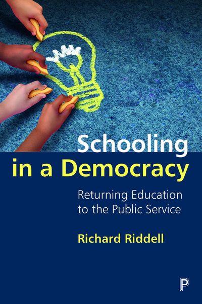 Produktbild: Schooling in a Democracy
