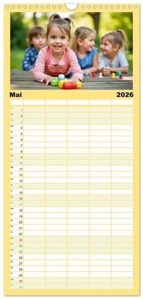 Produktbild: Familienplaner 2026 - Traumberuf - Erzieher:innen in der Kinderkrippe mit 5 Spalten (Wandkalender, 21 x 45 cm) CALVENDO