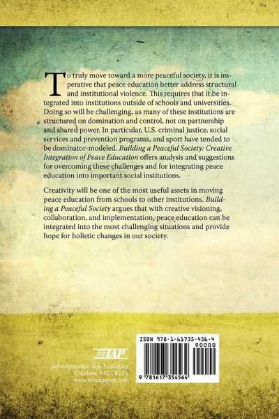 Produktbild: Building a Peaceful Society