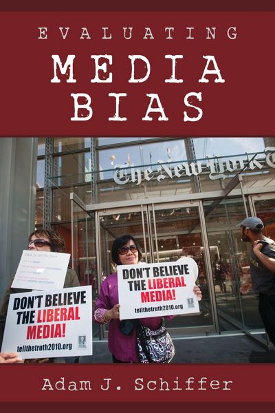 Produktbild: Evaluating Media Bias