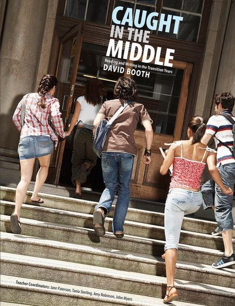 Produktbild: Caught in the Middle