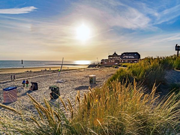 Produktbild: CALVENDO Puzzle Strandblick im Gegenlicht | 1000 Teile Lege-Gr&ouml;&szlig;e 64x48cm Foto-Puzzle f&uuml;r gl&uuml;ckliche Stunden