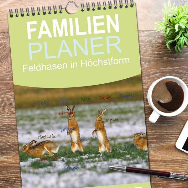 Produktbild: Familienplaner 2026 - Feldhasen in H&ouml;chstform mit 5 Spalten (Wandkalender, 21 x 45 cm) CALVENDO