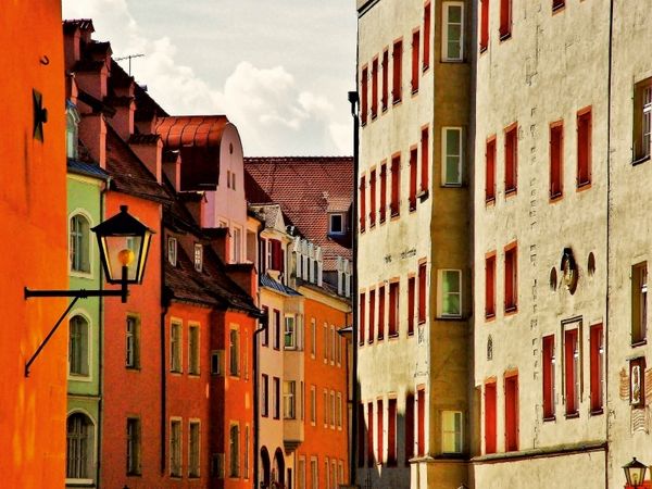 Produktbild: CALVENDO Puzzle Regensburg, am Haidplatz. | 1000 Teile Lege-Gr&ouml;&szlig;e 64x48cm Foto-Puzzle f&uuml;r gl&uuml;ckliche Stunden