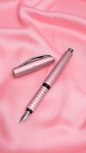 Produktbild: Faber-Castell F&uuml;ller Essentio Aluminium Ros&eacute; M
