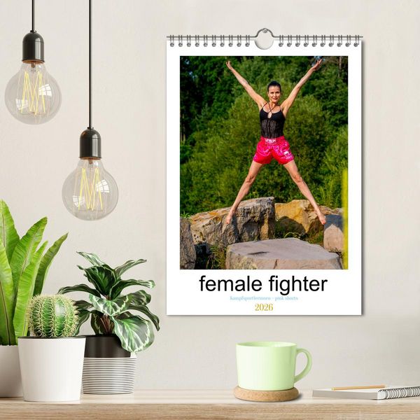 Produktbild: female fighter - Kampfsportlerinnen - pink shorts (Wandkalender 2026 DIN A4 hoch), CALVENDO Monatskalender