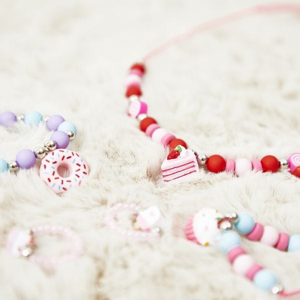 Produktbild: Gourmet-Schmuck &ndash; S&uuml;&szlig;e Bastelideen f&uuml;r kleine Feinschmecker (5 Schmuckst&uuml;cke)