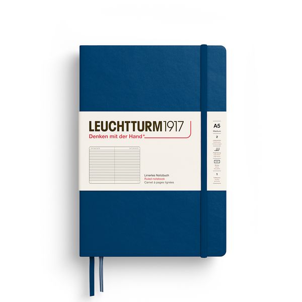 Produktbild: Notizbuch Medium (A5), Hardcover, 251 nummerierte Seiten, Indigo, liniert