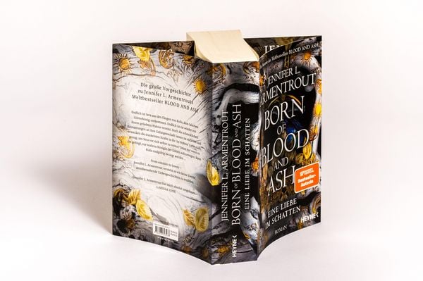 Born of Blood and Ash – Eine Liebe im Schatten