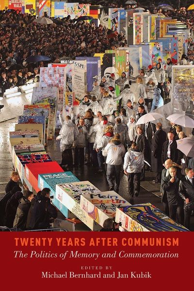 Produktbild: Twenty Years After Communism