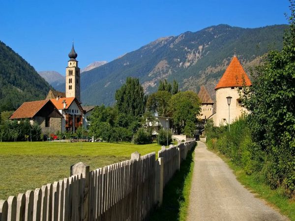 Produktbild: CALVENDO Puzzle Glurns | 1000 Teile Lege-Gr&ouml;&szlig;e 64x48cm Foto-Puzzle f&uuml;r gl&uuml;ckliche Stunden