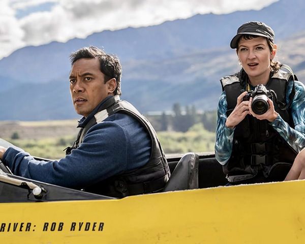 Produktbild: One Lane Bridge, Staffel 2 / Weitere 5 Folgen der erfolgreichen Mystery-Krimiserie [2 DVDs]