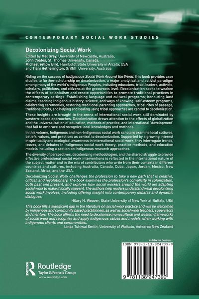 Produktbild: Decolonizing Social Work