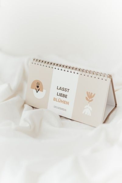 Produktbild: Lasst Liebe bl&uuml;hen