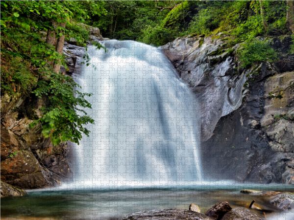 Produktbild: CALVENDO Puzzle Wasserfall | 1000 Teile Lege-Gr&ouml;&szlig;e 64x48cm Foto-Puzzle f&uuml;r gl&uuml;ckliche Stunden