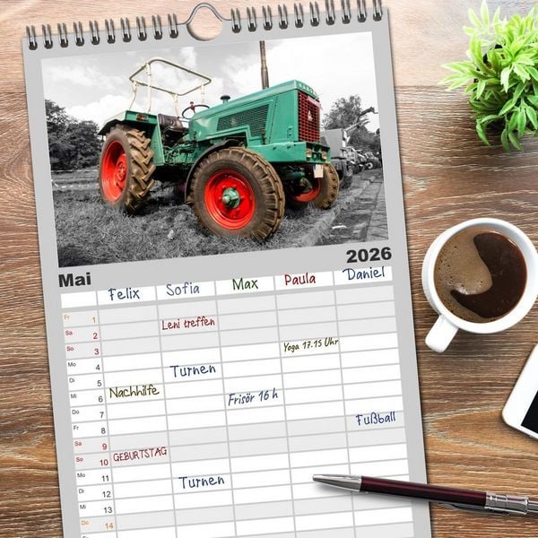 Produktbild: Familienplaner 2026 - Trecker-Liebhaber mit 5 Spalten (Wandkalender, 21 x 45 cm) CALVENDO