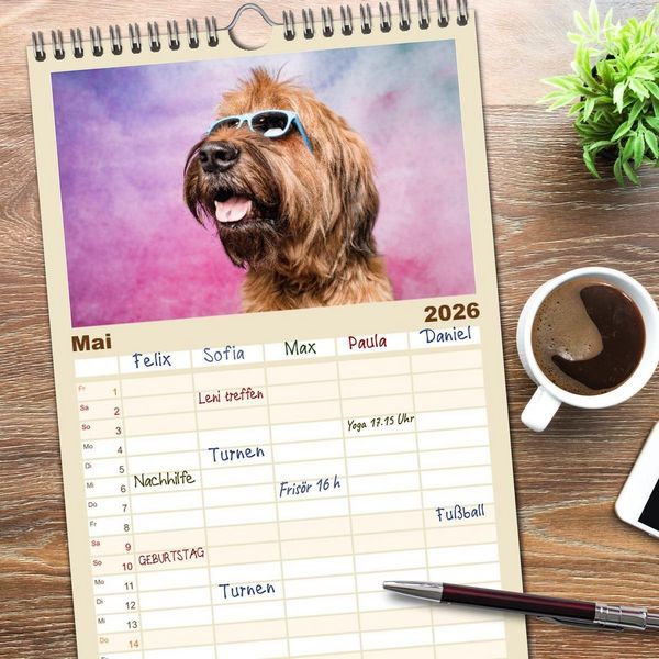 Produktbild: Familienplaner 2026 - Cool Dogs - Hunde-Spa&szlig; im Studio mit 5 Spalten (Wandkalender, 21 x 45 cm) CALVENDO