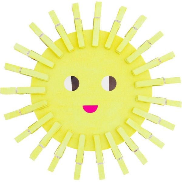 Bastelset Sonne mit Holzklammern