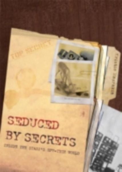 Produktbild: Seduced by Secrets