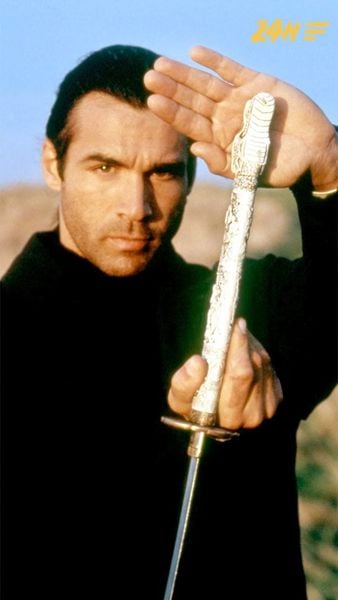 Highlander - Gesamtedition: Die komplette Serie mit Adrian Paul (Alle 6 Staffeln) [45 DVDs]