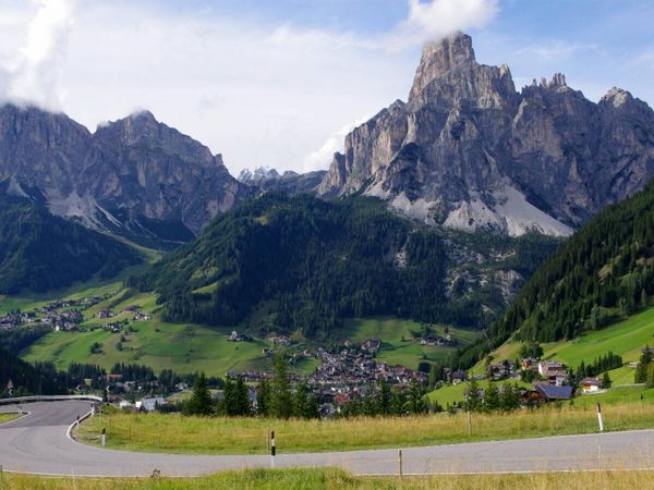Produktbild: CALVENDO Puzzle Corvara mit dem Sassongher | 1000 Teile Lege-Gr&ouml;&szlig;e 64x48cm Foto-Puzzle f&uuml;r gl&uuml;ckliche Stunden
