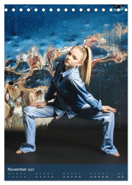 Produktbild: Hailie - Blond in Jeans (Tischkalender 2027 DIN A5 hoch), CALVENDO Monatskalender