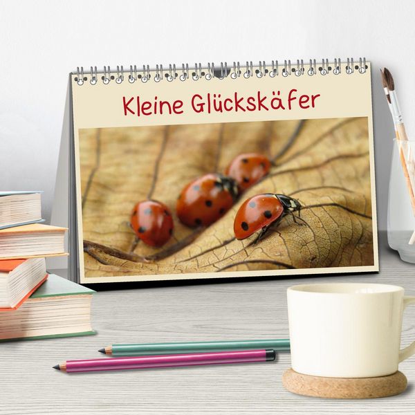 Produktbild: Kleine Gl&uuml;cksk&auml;fer (Tischkalender 2026 DIN A5 quer), CALVENDO Monatskalender