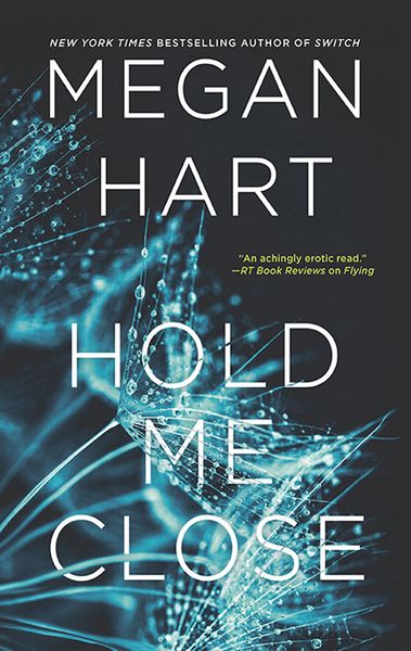 Produktbild: Hold Me Close
