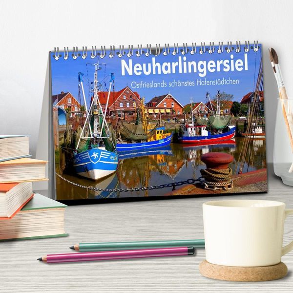 Produktbild: Neuharlingersiel - Ostfrieslands sch&ouml;nstes Hafenst&auml;dtchen (Tischkalender 2026 DIN A5 quer), CALVENDO Monatskalender