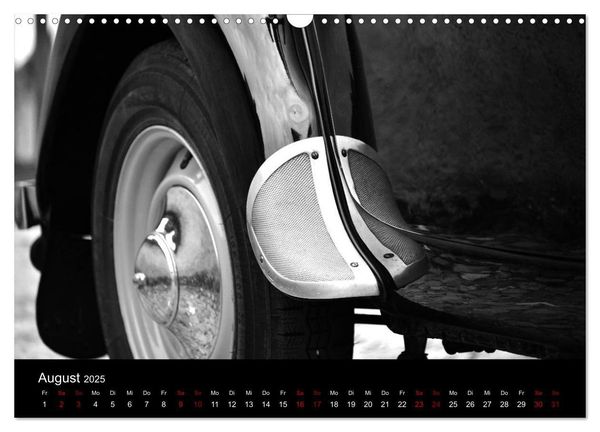 Produktbild: Citro&euml;n 11 CV Traction Avant in schwarzweiss (Wandkalender 2025 DIN A3 quer), CALVENDO Monatskalender
