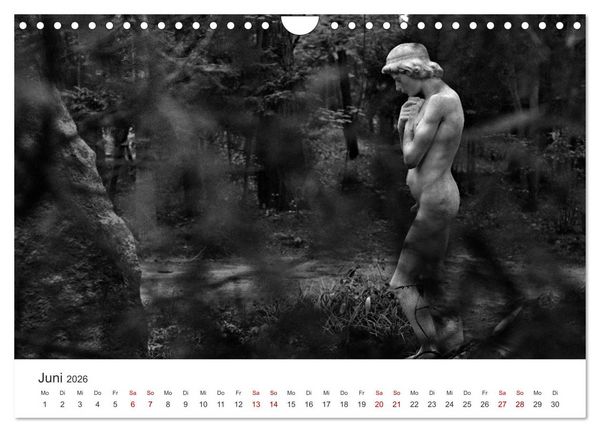 Produktbild: Wachgek&uuml;sst - Vom Zauber der Vergangenheit - S&uuml;dwestkirchhof Stahnsdorf (Wandkalender 2026 DIN A4 quer), CALVENDO Monatskalender