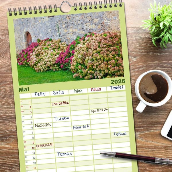 Produktbild: Familienplaner 2026 - Ein Hortensientraum mit 5 Spalten (Wandkalender, 21 x 45 cm) CALVENDO