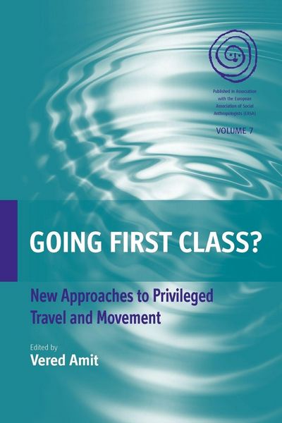 Produktbild: Going First Class?