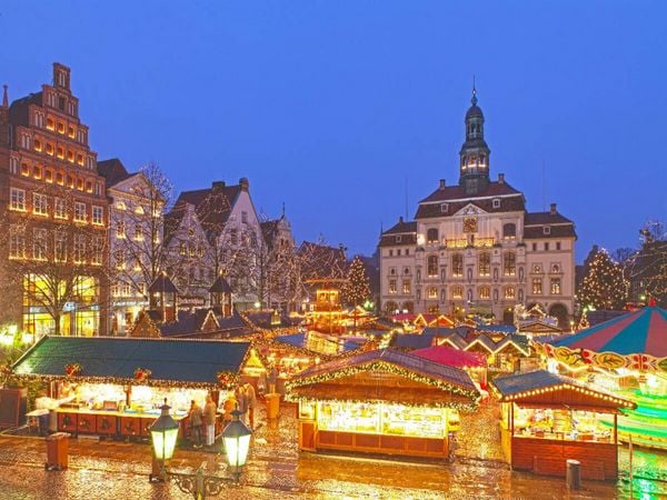 Produktbild: CALVENDO Puzzle Weihnachtsmarkt, L&uuml;neburg | 1000 Teile Lege-Gr&ouml;&szlig;e 64x48cm Foto-Puzzle f&uuml;r gl&uuml;ckliche Stunden