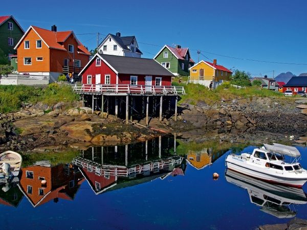 Produktbild: CALVENDO Puzzle Norwegen: Das Fischereidorf Henningsvaer | 1000 Teile Lege-Gr&ouml;&szlig;e 64x48cm Foto-Puzzle f&uuml;r gl&uuml;ckliche Stunden