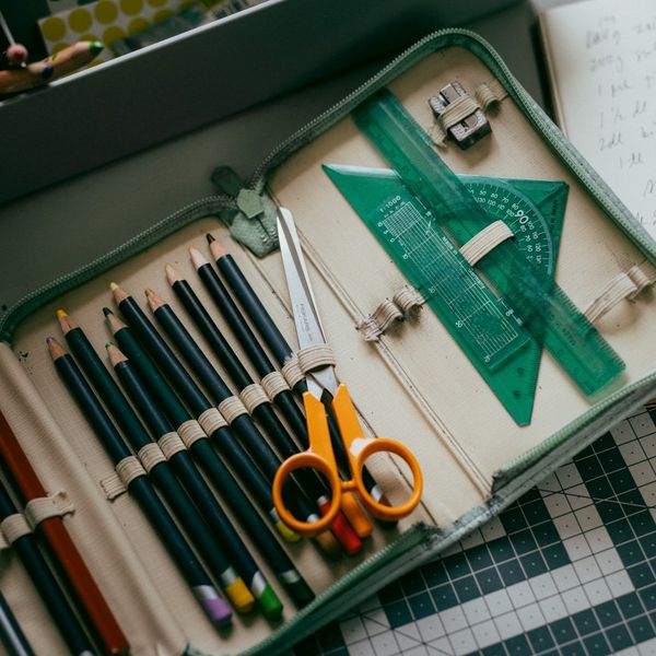 Produktbild: Fiskars Universalschere Classic Kleine Bastel-Universalschere, Rechts- und Linksh&auml;nder