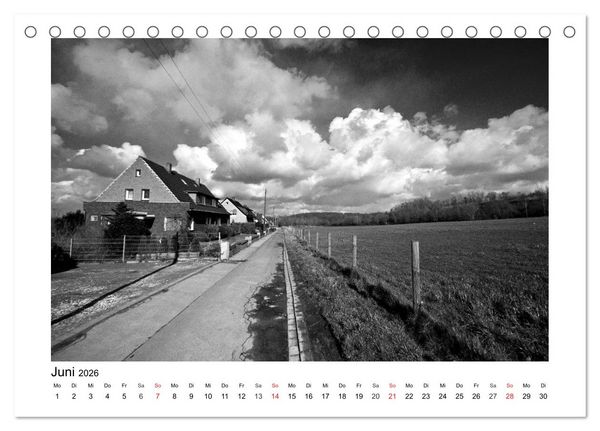 Produktbild: Bochum Black and White (Tischkalender 2026 DIN A5 quer), CALVENDO Monatskalender